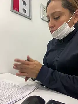 Keittly  online show from March 16, 2025, 2:22 pm