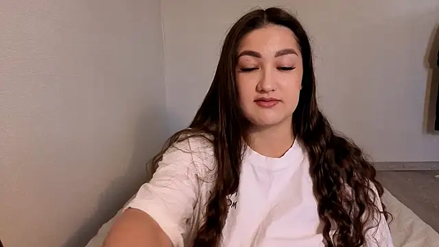 Snapshot of Aria_Blisss chatting on May 14, 2026, 3:14 am Aria Blisss online show from May 14, 2026, 3:14 am