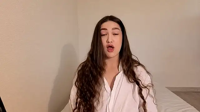 Snapshot of Aria_Blisss chatting on June 3, 2026, 11:53 pm Aria Blisss online show from June 3, 2026, 11:53 pm