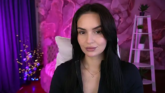 Snapshot of MilashaLovely chatting on November 4, 2025, 7:45 am MilashaLovely online show from November 4, 2025, 7:45 am