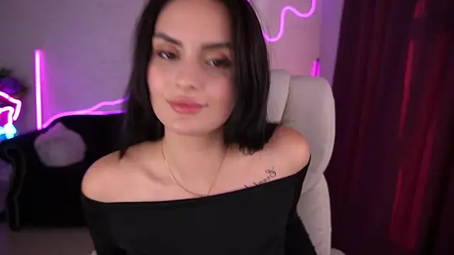 Snapshot of MilashaLovely chatting on October 15, 2025, 1:08 pm MilashaLovely online show from October 15, 2025, 1:08 pm