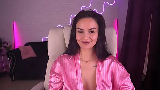 Snapshot of MilashaLovely chatting on November 5, 2025, 2:20 pm MilashaLovely online show from November 5, 2025, 2:20 pm