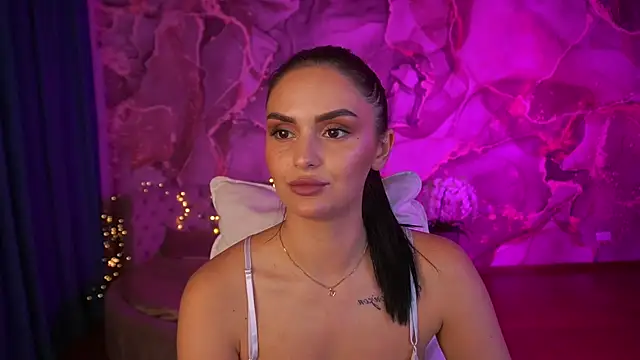 Snapshot of MilashaLovely chatting on October 25, 2025, 8:20 pm MilashaLovely online show from October 25, 2025, 8:20 pm