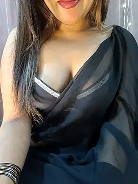 deslisexpriya online show from February 11, 2026, 1:49 am