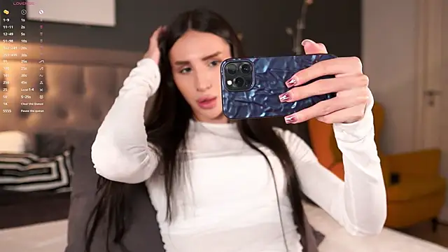 Kim Oberlin  online show from September 11, 2025, 3:56 pm