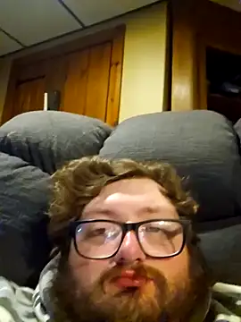 mikesfatdick online show from December 25, 2024, 5:05 am