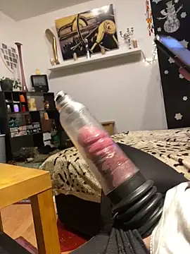 Gilgamesch1704 online show from March 11, 2025, 5:35 pm