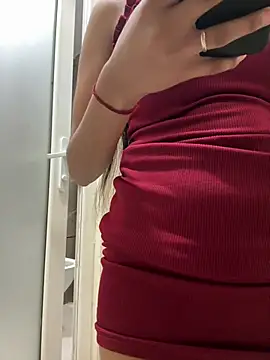 Lunaxx001 online show from April 3, 2026, 5:36 am