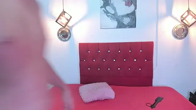 couple lovelyds online show from March 15, 2025, 8:54 pm