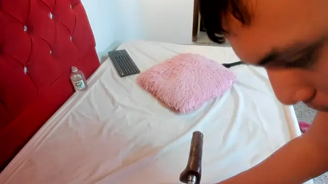 couple lovelyds online show from March 11, 2025, 3:45 pm