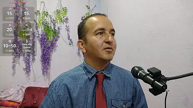 yazforeSolo online show from September 23, 2025, 2:46 pm