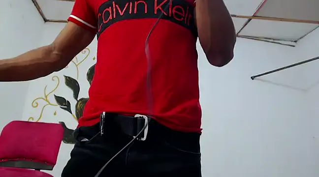 fernandez latinblackk online show from February 23, 2025, 11:14 pm