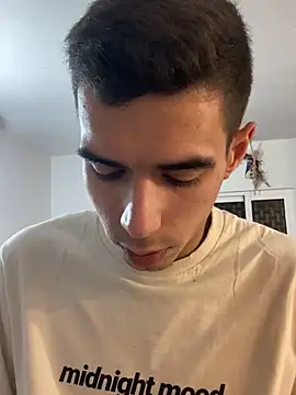 Snapshot of RicarBer chatting on February 16, 2026, 7:12 pm RicarBer online show from February 16, 2026, 7:12 pm