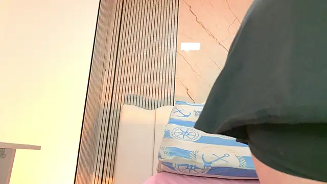 Sofia martiin online show from March 21, 2026, 3:08 am