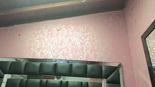 Snapshot of Sofia_martiin chatting on September 20, 2025, 3:00 am Sofia martiin online show from September 20, 2025, 3:00 am