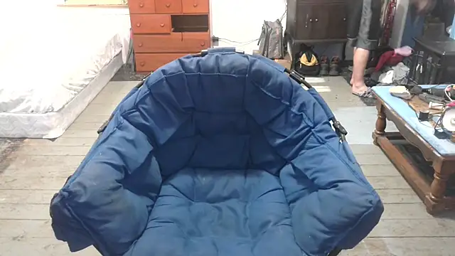 ScubaStevex online show from March 11, 2025, 7:14 am