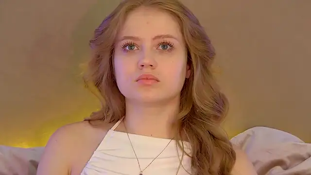 SelinSwarovski online show from September 20, 2025, 4:01 pm