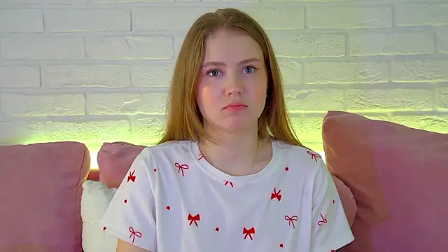 SelinSwarovski online show from March 10, 2026, 4:33 pm