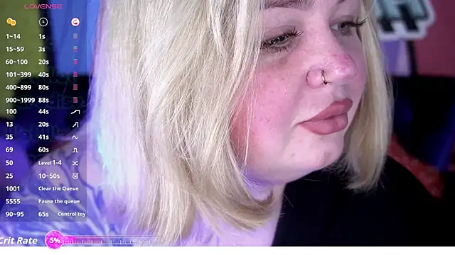 ZaraReignn online show from February 4, 2026, 8:48 pm