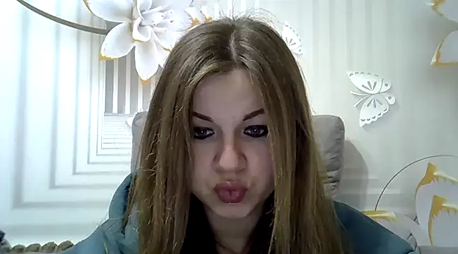 TinaFun4u online show from February 19, 2025, 8:31 pm