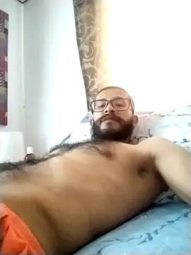 Snapshot of hairyserious chatting on December 10, 2024, 5:22 pm hairyserious online show from December 10, 2024, 5:22 pm