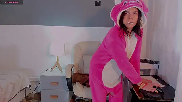 MorganitaX online show from October 20, 2025, 12:06 pm