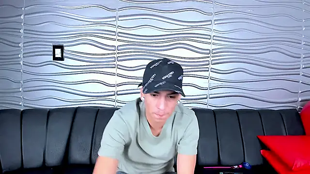 SeductionXlive online show from February 3, 2025, 1:41 am