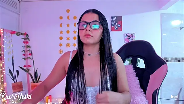 Kaoriyoshii online show from September 21, 2025, 10:15 pm