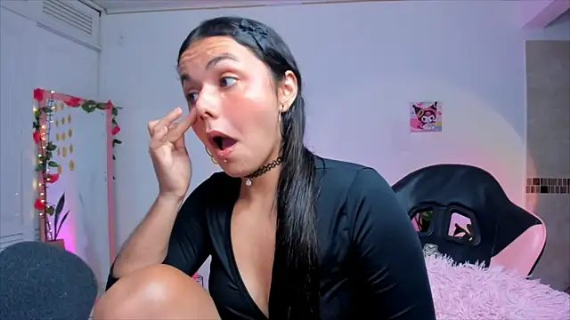 Kaoriyoshii online show from October 3, 2025, 10:11 pm