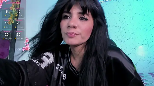 elissa iris online show from September 24, 2025, 2:40 am