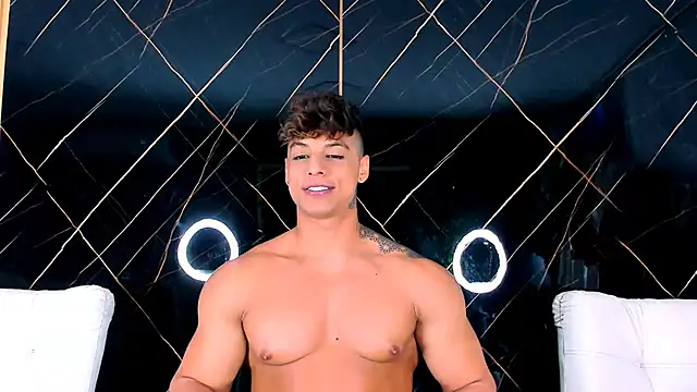 Owen Muzcle online show from September 27, 2025, 1:56 am