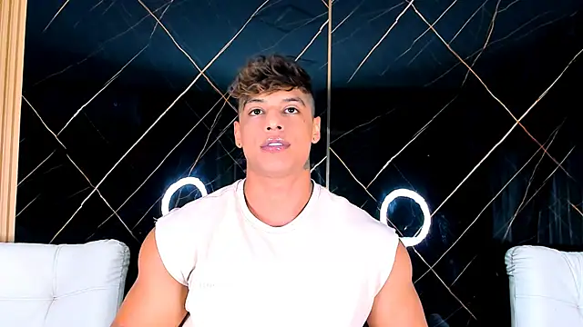 Owen Muzcle online show from September 30, 2025, 3:56 am