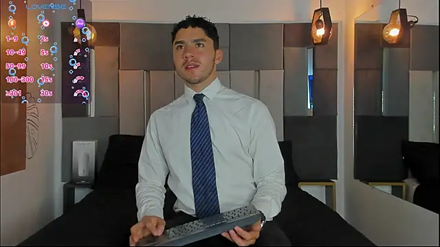 LiamNovak online show from January 9, 2026, 10:44 am