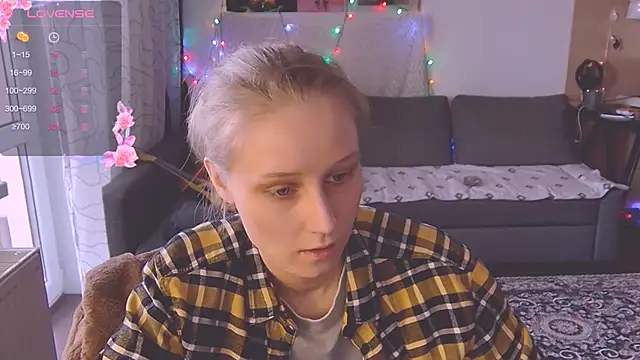 KatiKate online show from March 9, 2025, 3:05 pm