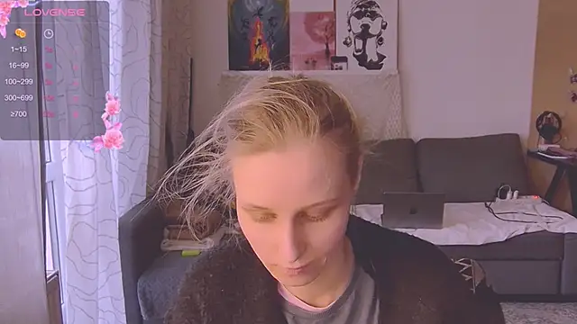 KatiKate online show from March 15, 2025, 3:27 pm