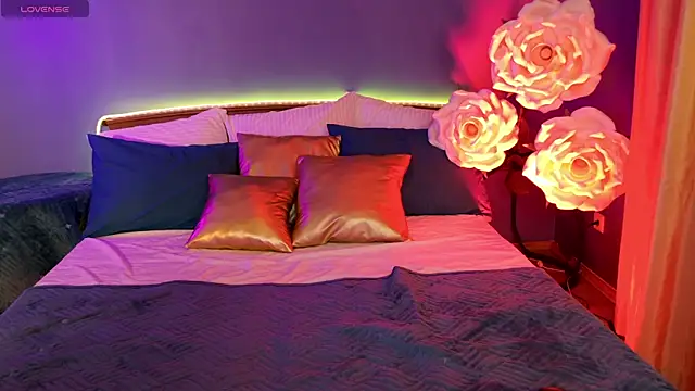 BattyMelody online show from December 5, 2025, 1:53 pm