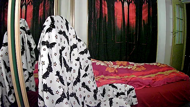 bluerose00 online show from March 20, 2025, 7:57 pm