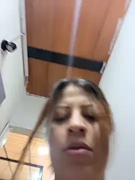 ShyVibes  online show from October 29, 2025, 7:13 pm