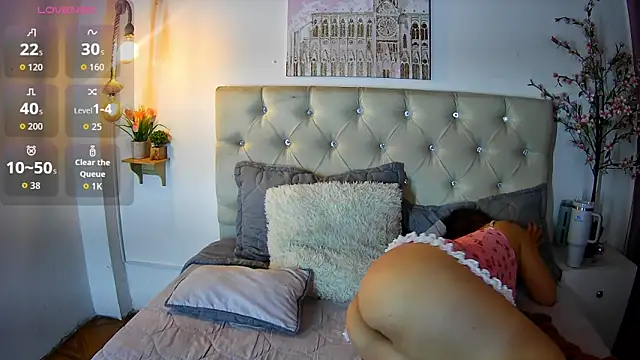 ShyVibes  online show from February 11, 2026, 7:58 pm