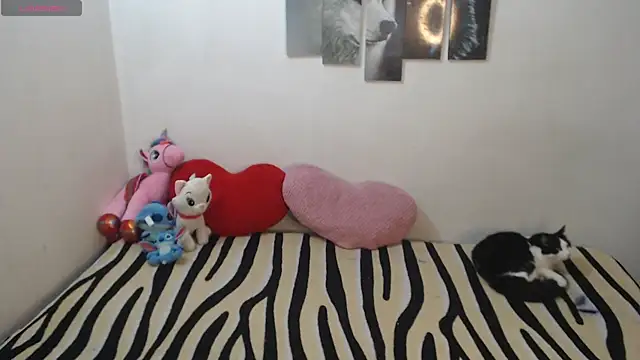 Pocahontas Princess  online show from September 30, 2025, 2:56 pm