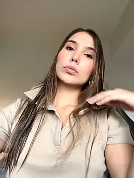 Snapshot of SophieRaily_ chatting on September 30, 2025, 7:53 pm SophieRaily online show from September 30, 2025, 7:53 pm