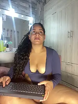 Violetrousse online show from March 9, 2026, 6:55 pm