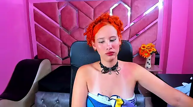 Snapshot of Nami_Curls chatting on March 15, 2025, 12:13 pm Nami Curls online show from March 15, 2025, 12:13 pm