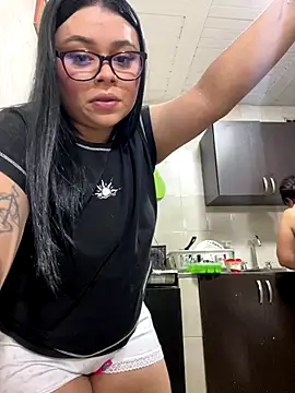 alissonfernandez  online show from September 11, 2025, 12:54 am