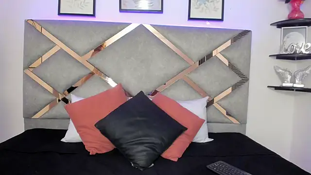 marian pinzon online show from March 12, 2025, 2:52 am