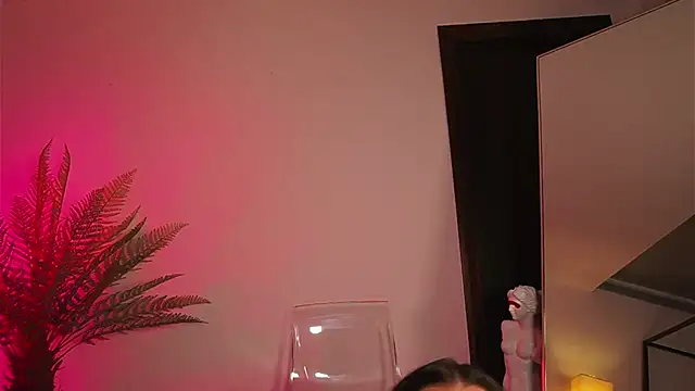 LunaMystyque online show from September 20, 2025, 8:14 pm