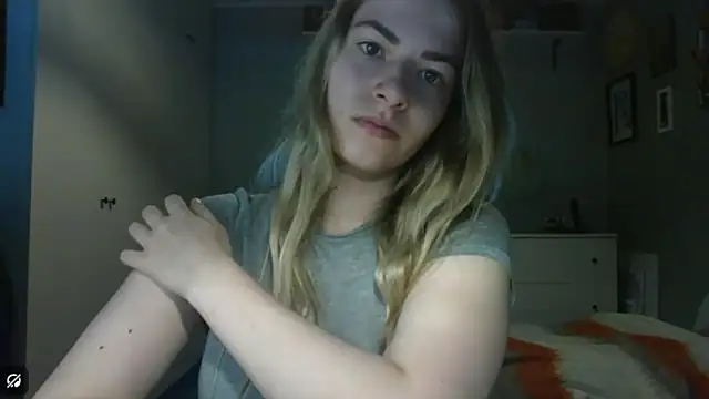 Snapshot of ROSIEx_sweet chatting on July 15, 2026, 6:53 am ROSIEx sweet online show from July 15, 2026, 6:53 am