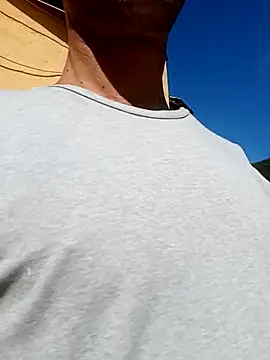 MrTamburine22 online show from October 8, 2025, 11:56 am