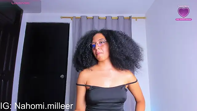 NAHOMI MILLER online show from October 2, 2025, 11:52 pm