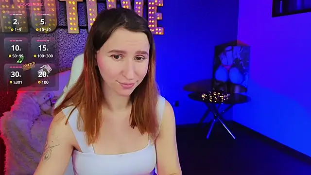 AliceBYKiss online show from December 20, 2024, 4:04 pm